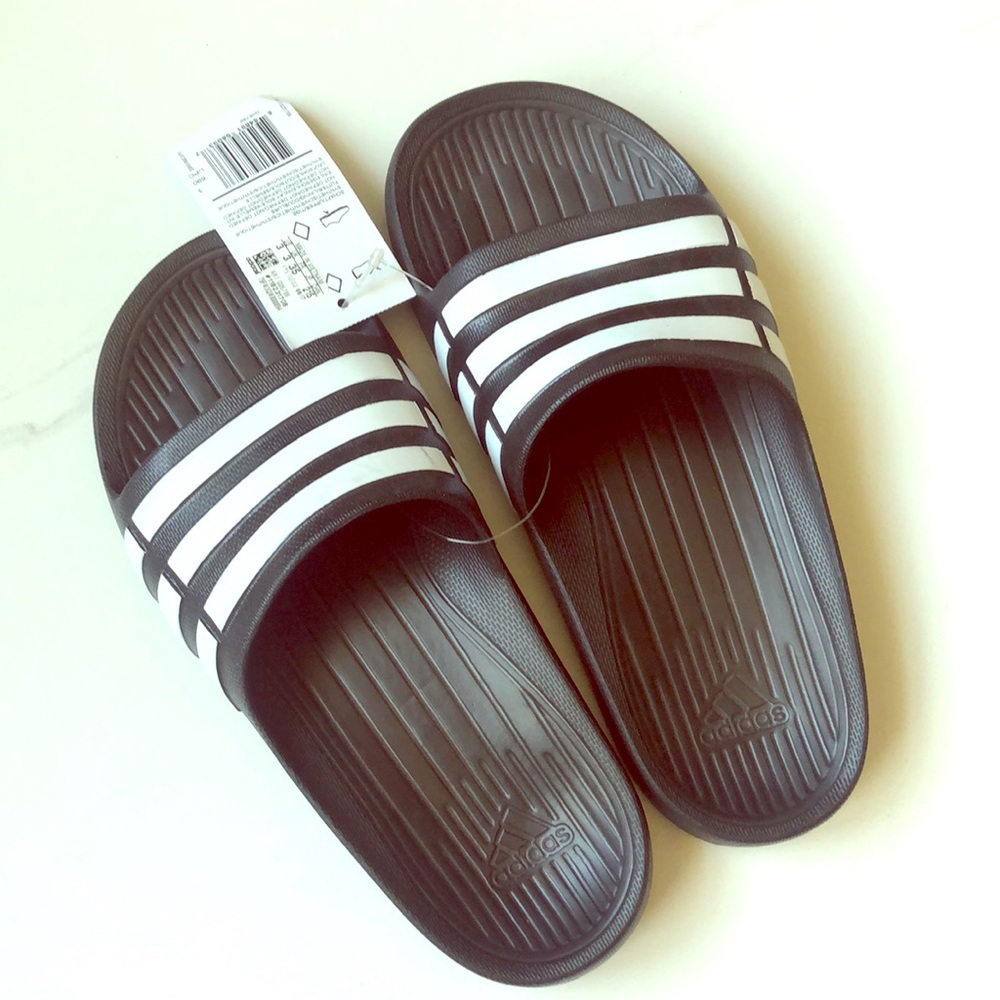 Adidas Duramo Black and White Kids Slides Size 3